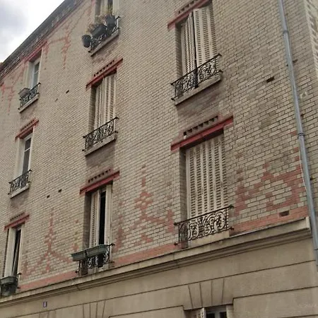 Apartmán Agreable Proche Paris Et Porte De Versailles *