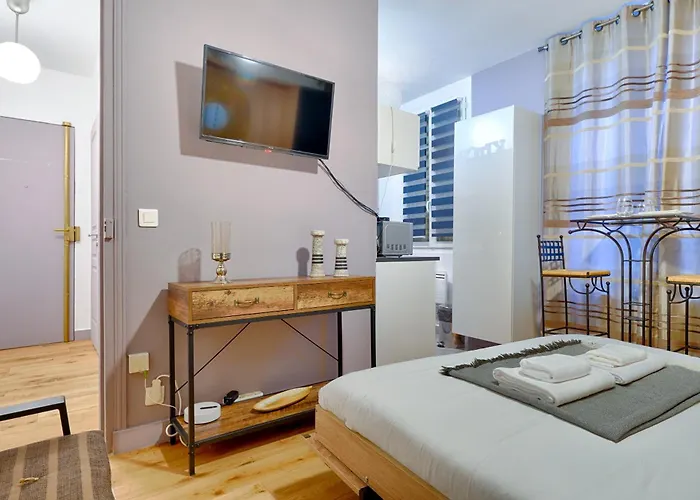 Agreable Proche Paris Et Porte De Versailles * Malakoff